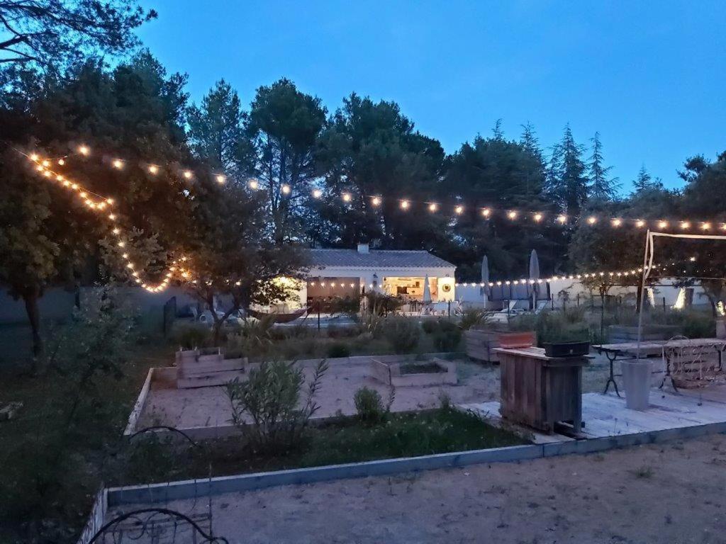 Gite Dans Les Pins Avec Piscine Villa Mazan Exterior photo