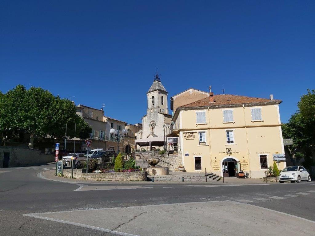 Gite Dans Les Pins Avec Piscine Villa Mazan Exterior photo
